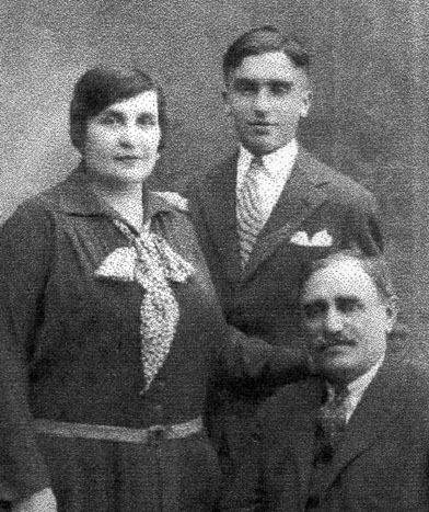Moise, Nadia, and Boris Dick, about 1927